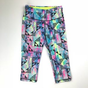 VS Knockout Sports Crop